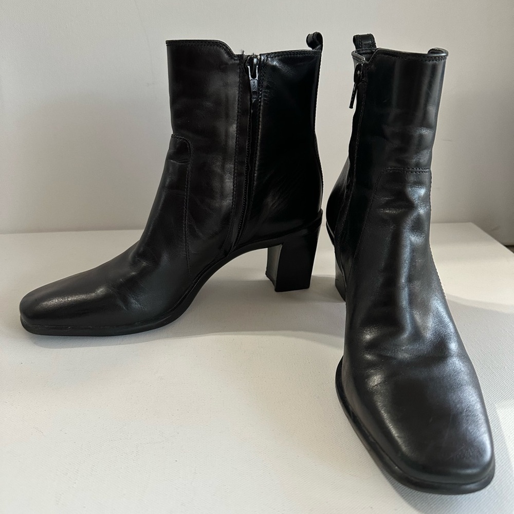 Antonio Melani Heels Black Leather Booties 3” Heel Y2K Chunky Square Toe - Picture 4 of 12